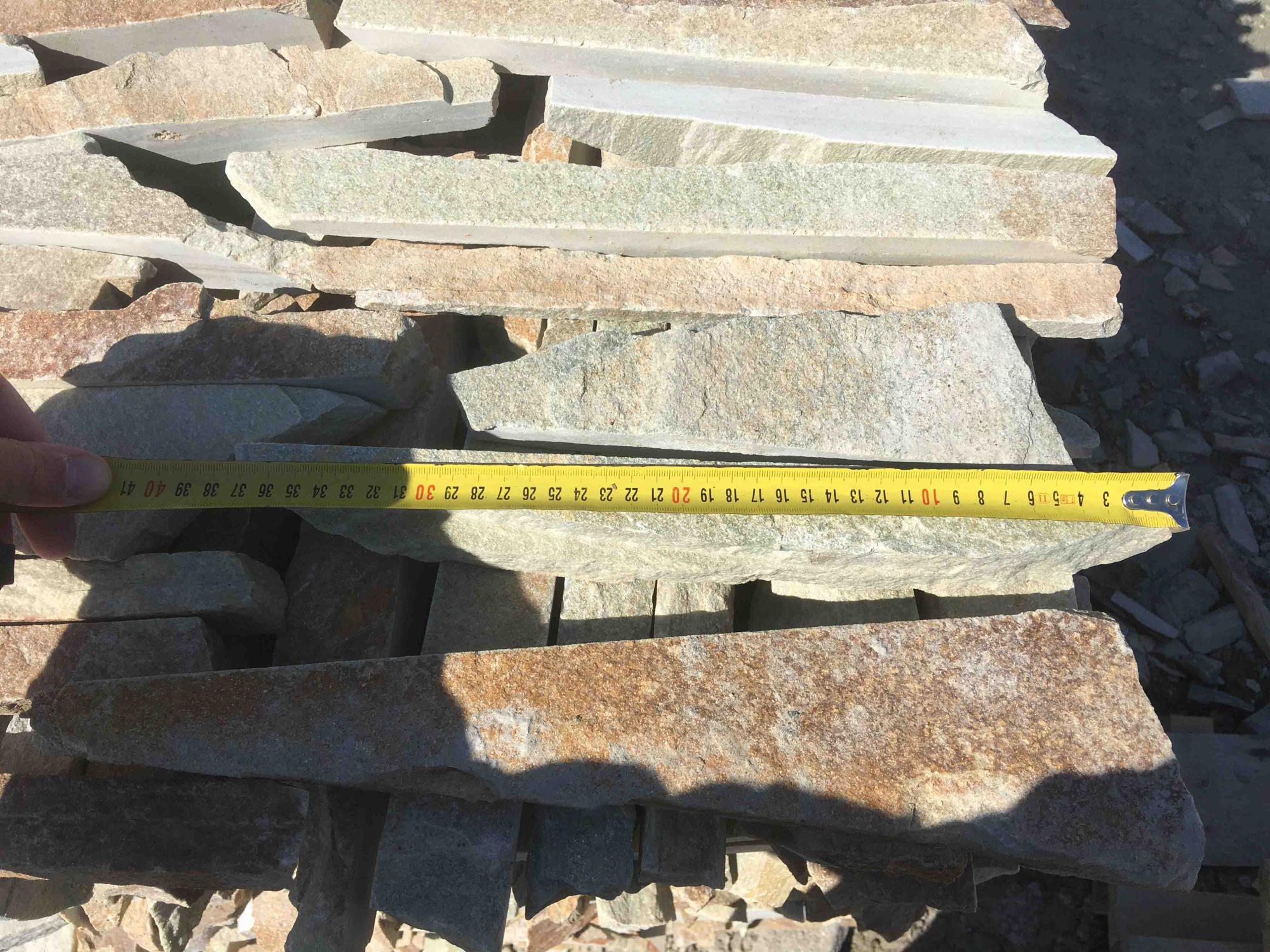 Горбушка златолит золотистый для облицовки купить в Чувашской Республике