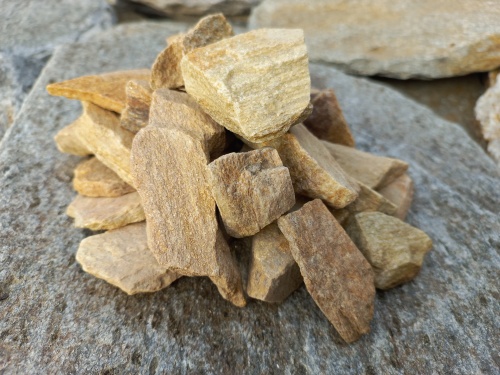 Златолит жёлтый декоративная каменная крошка купить в Чувашской Республике