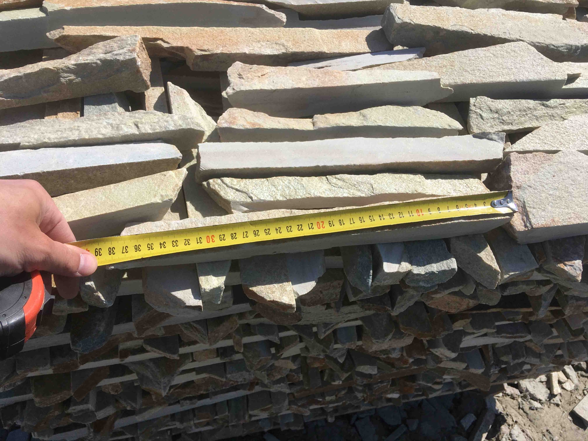 Горбушка златолит золотистый для облицовки купить в Чувашской Республике