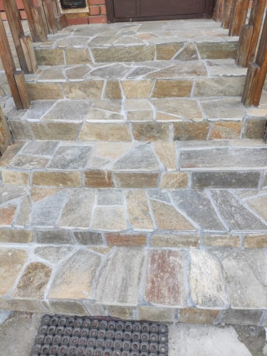 плитняк для лестницы